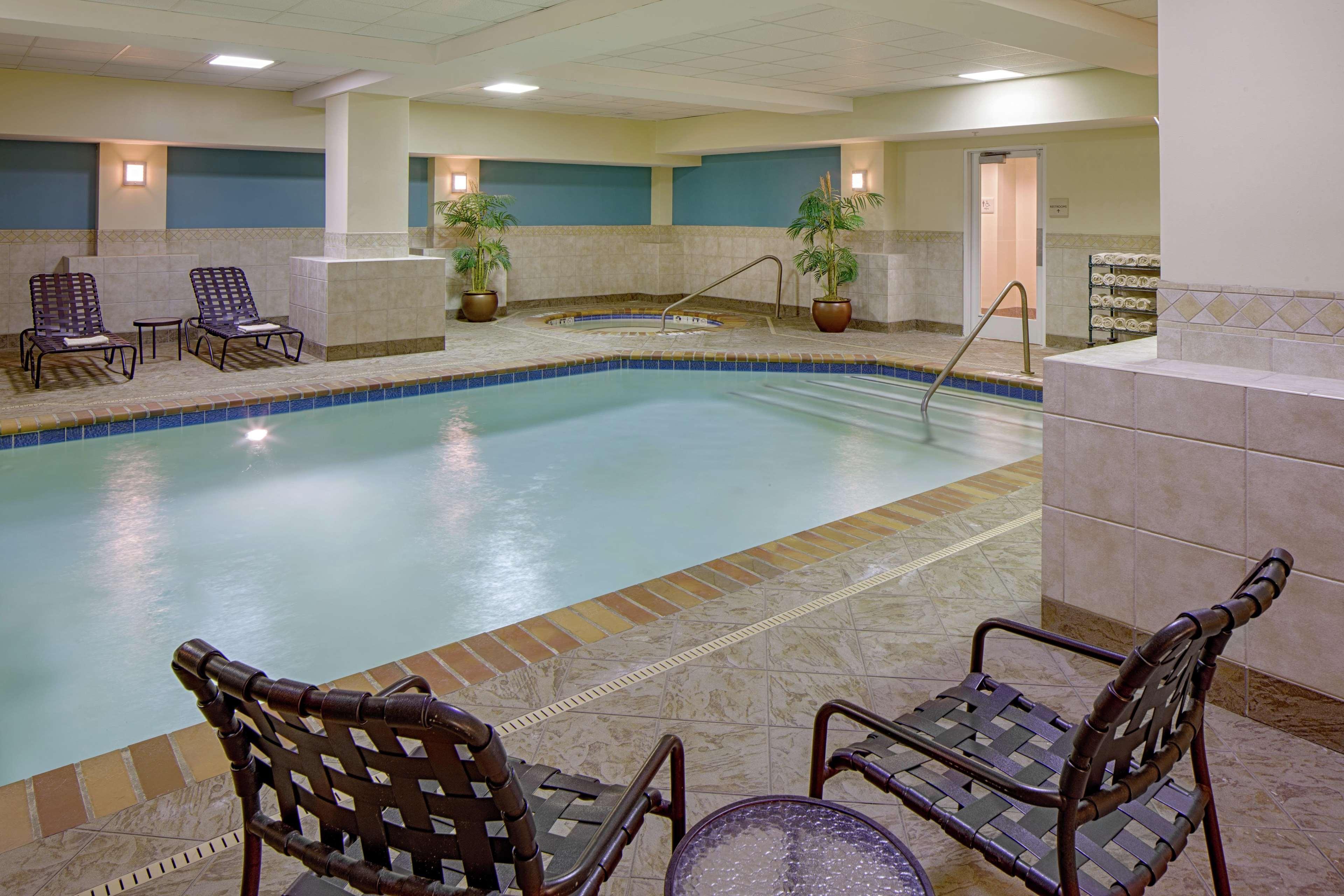 Hilton Garden Inn Jackson Downtown Экстерьер фото