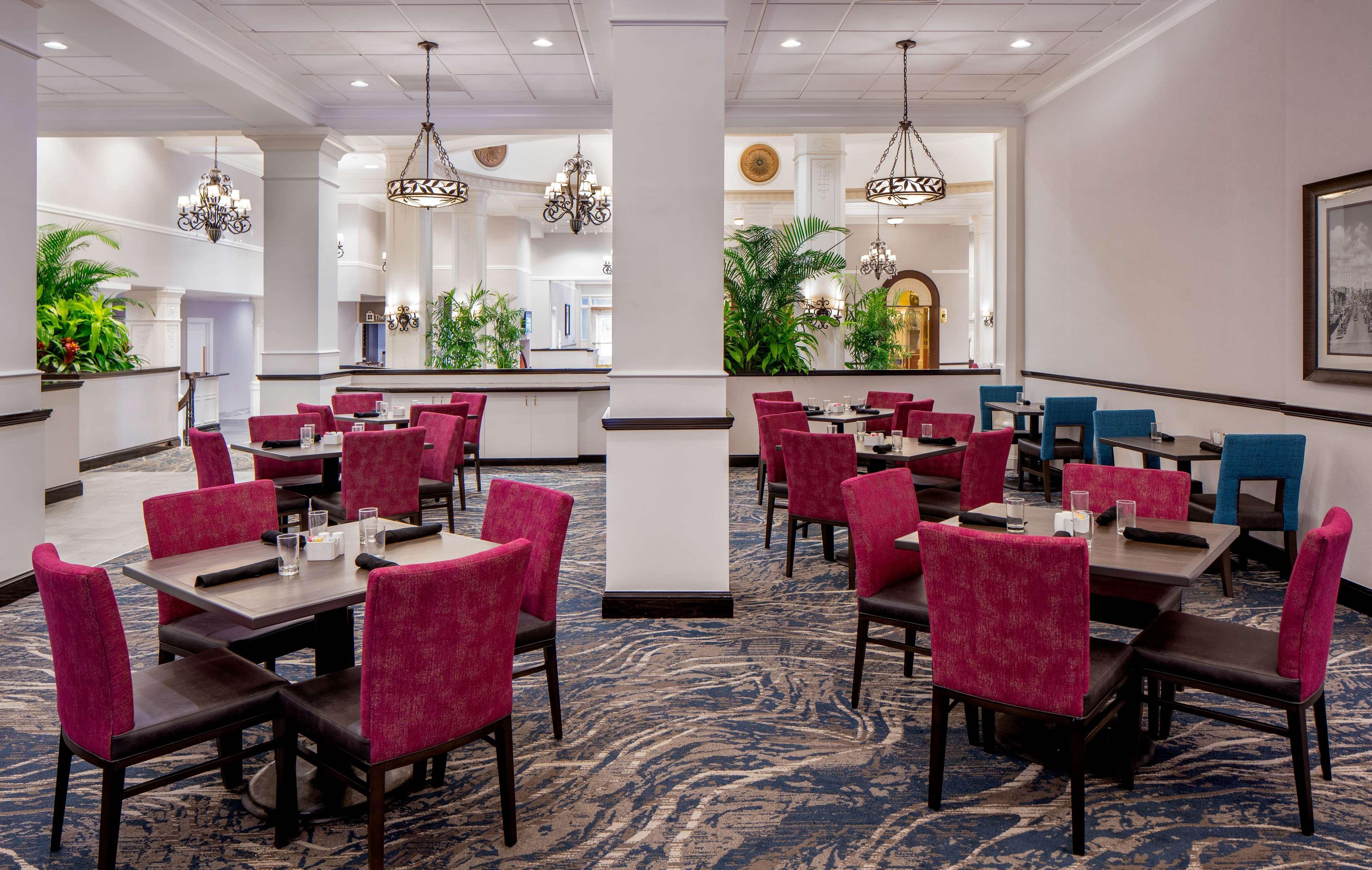 Hilton Garden Inn Jackson Downtown Экстерьер фото