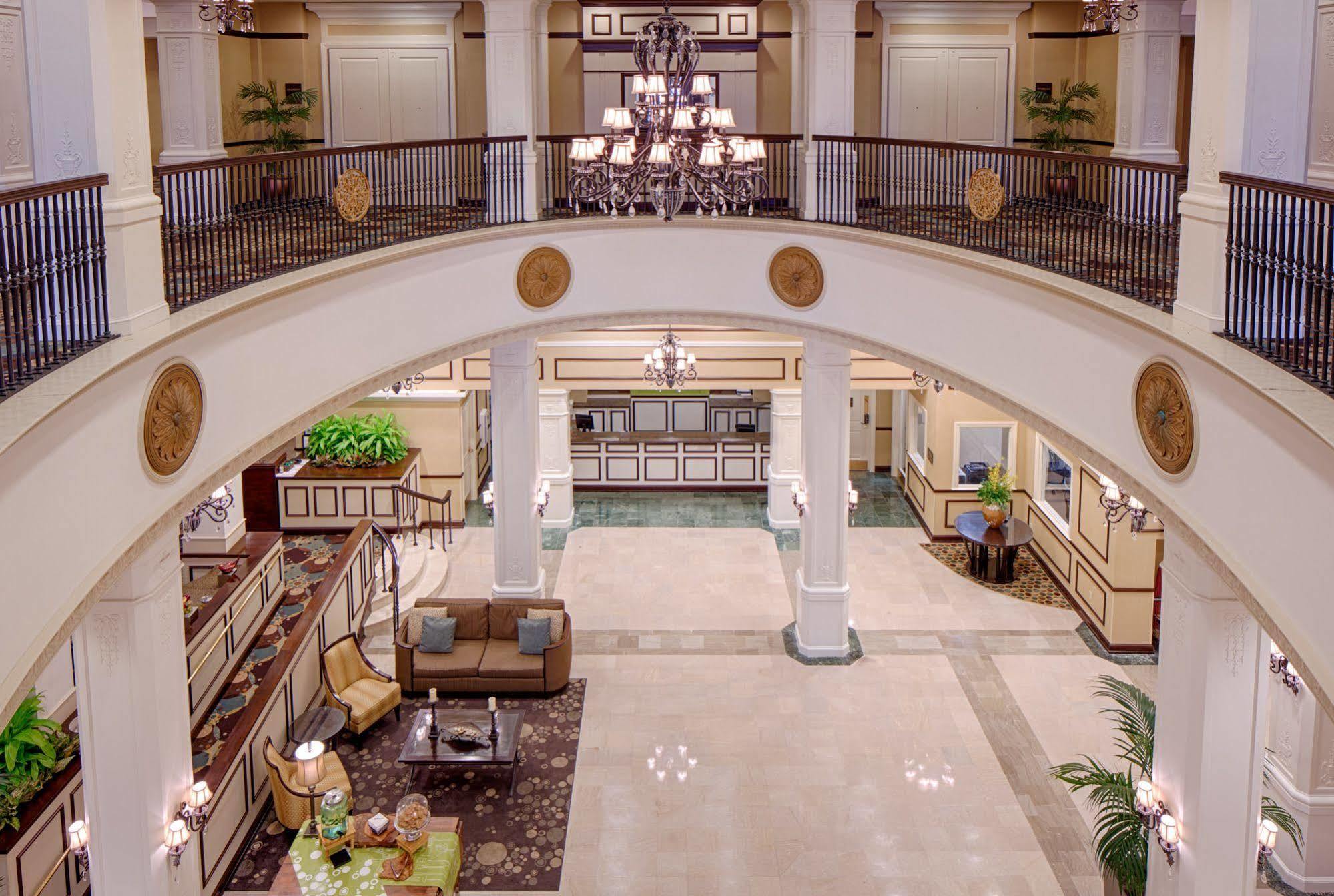 Hilton Garden Inn Jackson Downtown Экстерьер фото